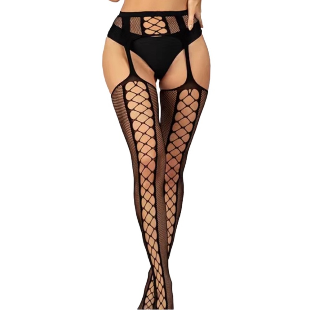 Intimate Apparel 7 - Picture 5 of 8